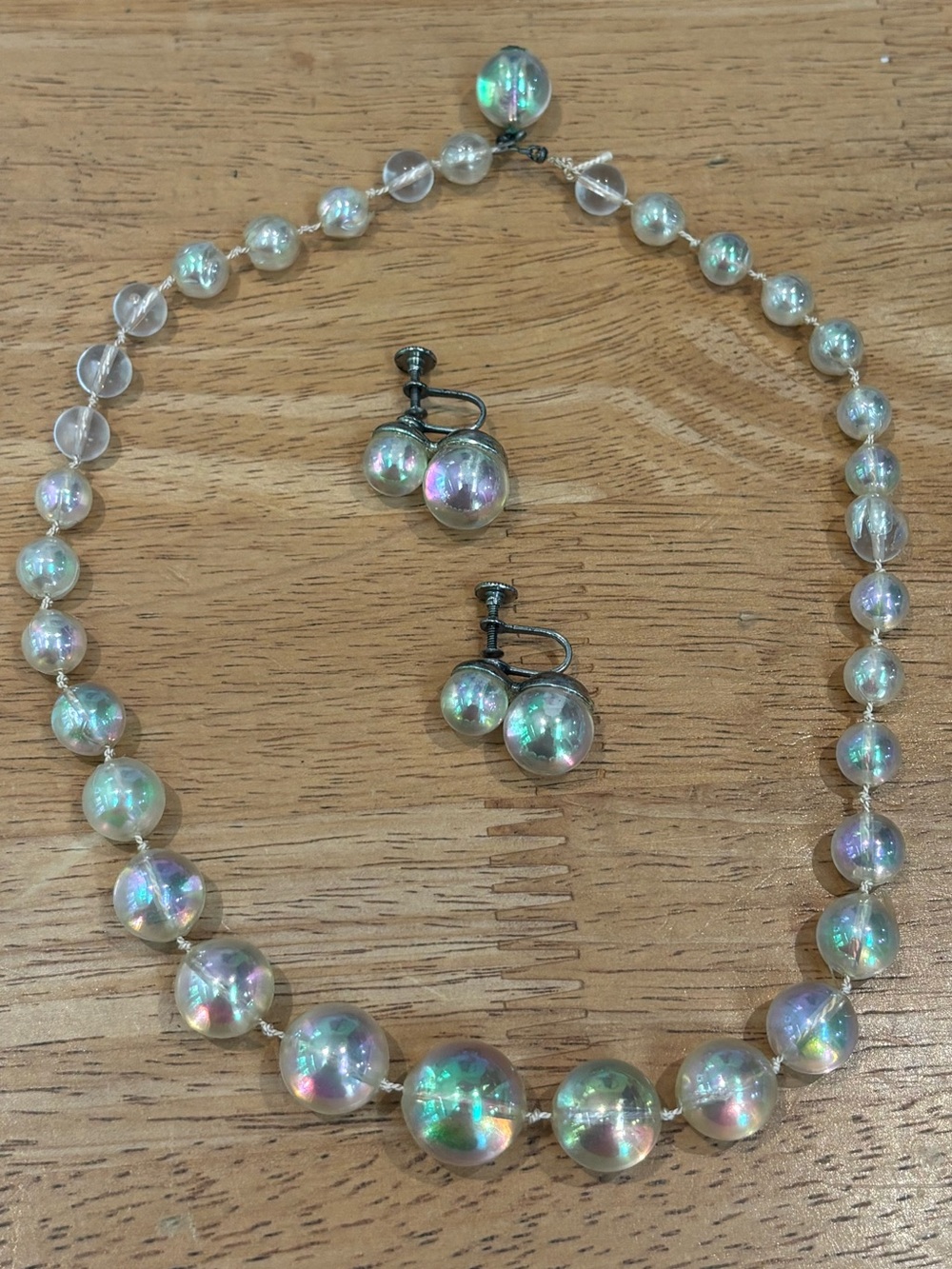 iridescent "soap bubble" beaded necklace earrings aurora borealis reflections